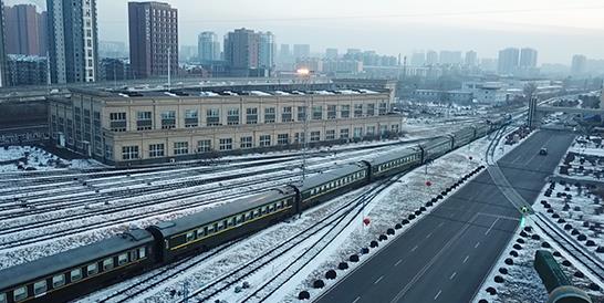 緩解南方春運(yùn)壓力，東北地區(qū)今年首趟鐵路支南臨客啟程